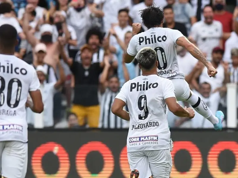 Fábio Carille destaca Ricardo Goulart após primeiro gol