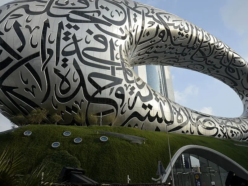 Dubai inaugura o Museu do Futuro