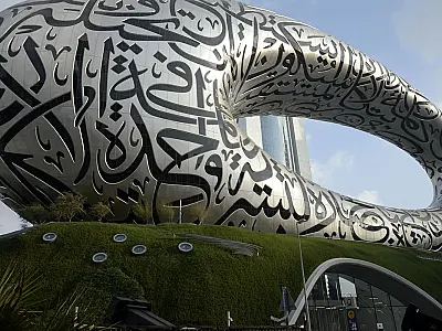 Dubai inaugura o Museu do Futuro