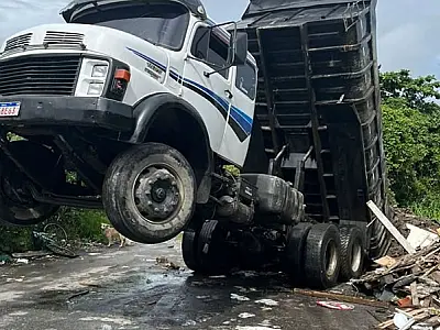 Prefeitura flagra descarte irregular no Parque Bitaru e autua responsável em cerca de R$ 2,7 mil