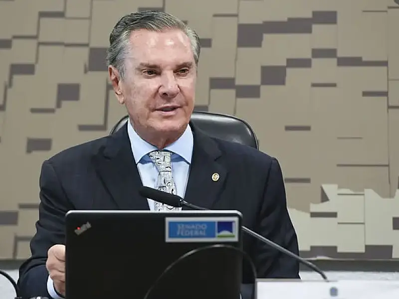 Gilmar recua e julgamento de Collor será retomado segunda-feira
