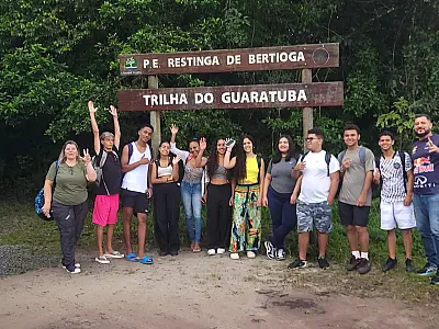 Alunos da rede pública de Bertioga realizam visita técnica em trilha ecológica