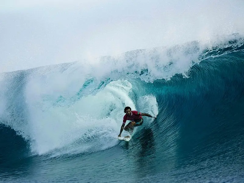 Filipinho avança e Brasil tem seis surfistas nas oitavas
