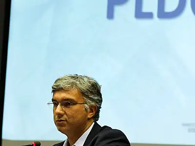 Reajuste a servidores seria "esforço fiscal considerável", diz Colnago