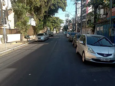 Programa de repavimentação beneficia quinta rua no Embaré, em Santos