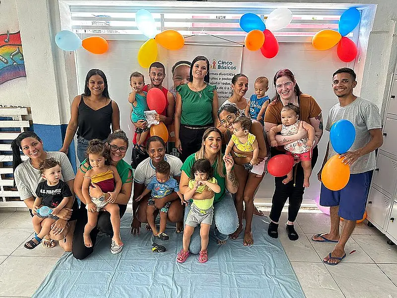 Creche de Guarujá inicia programa 'Cinco Básicos' com pais e crianças