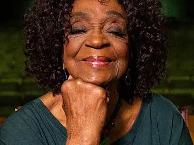 Morre atriz Léa Garcia, ícone de 'Orfeu Negro', aos 90 anos em Gramado