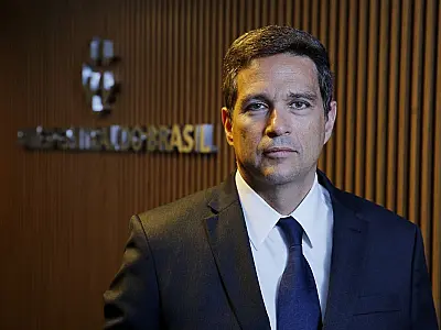 Movimentos sociais farão atos pedindo queda dos juros e exoneração de Campos Neto