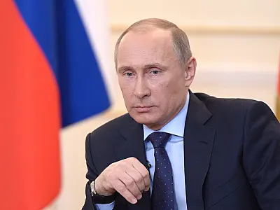 Putin anuncia retirada de parte das tropas em torno da Ucrânia