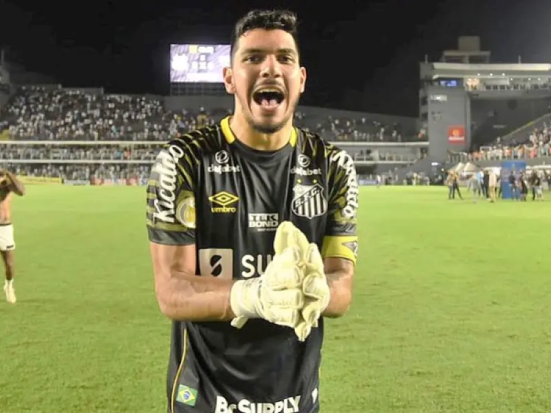João Paulo completou 100 jogos com a camisa do Santos
