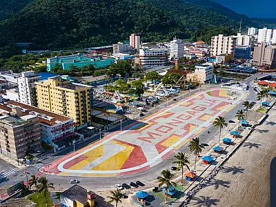 Melhor idade de Mongaguá participa de aula especial de Bodyboarding nesta terça (20)