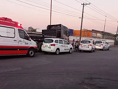 Criminosos morrem após tentativa de assalto a um caminhoneiro em Santos