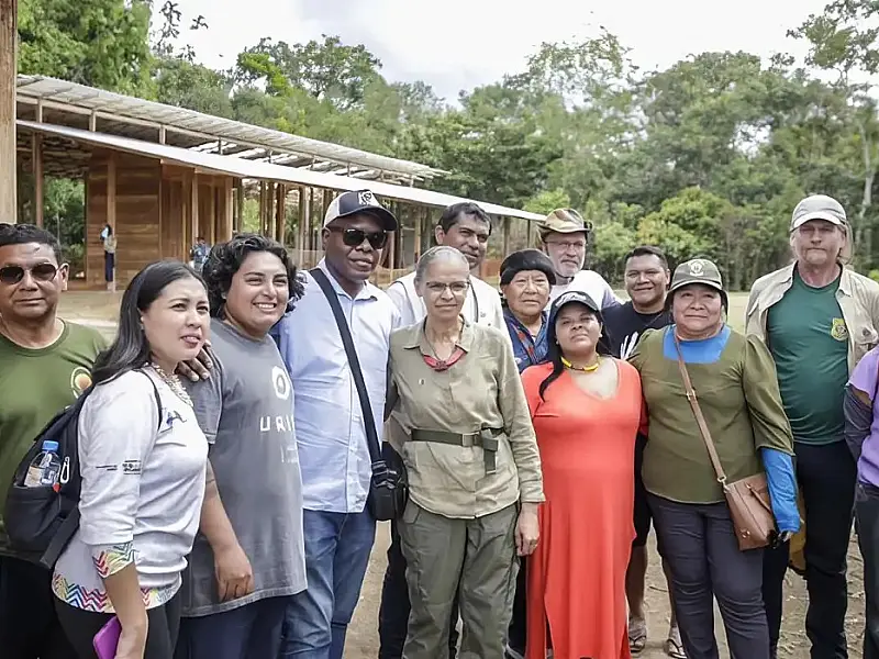 Ministros voltam à Terra Indígena Yanomami após reunião com Lula