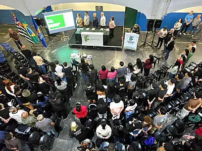 Guarujá sanciona lei que cria Programa de Incentivo ao Comércio Local