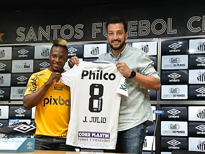 Jhojan Julio planeja se consolidar na seleção equatoriana por meio do Santos e jogar a Copa do Mundo