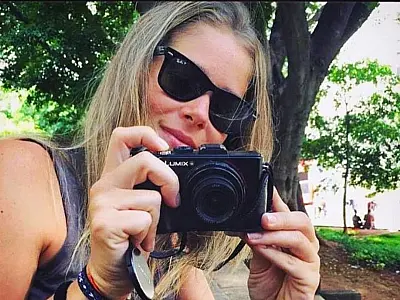 Juliana Barros e sua obra "Venezia" alcança a NFT NYC 2023 e será exposta