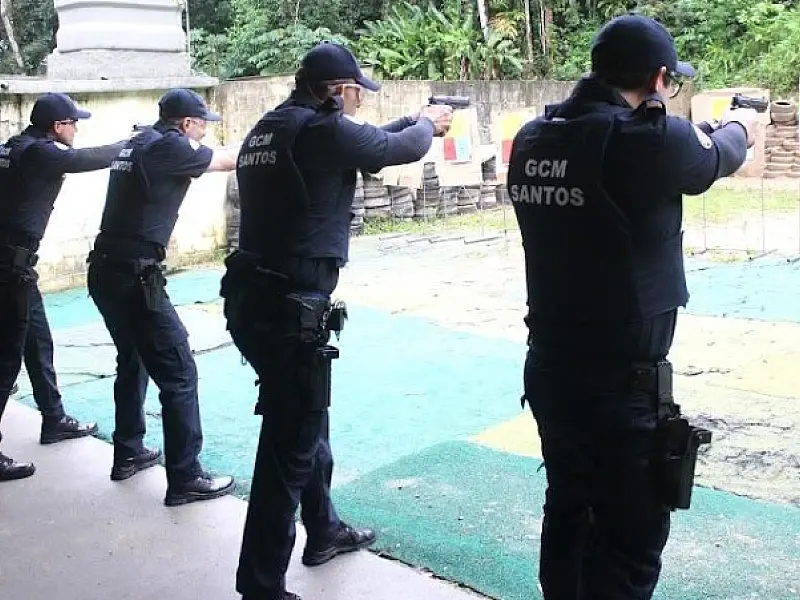 Guarda municipal de Santos habilita mais 33 agentes para o porte de arma de fogo