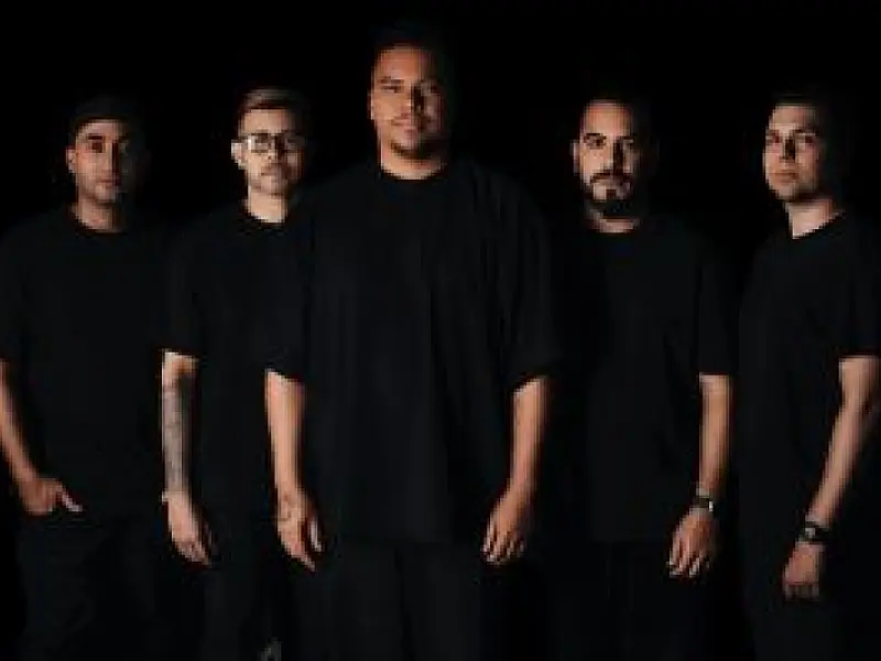 Sorriso Maroto se apresenta em Santos