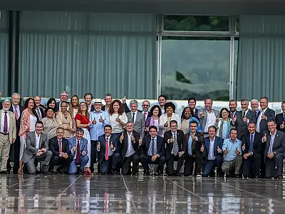 Lula faz última reunião do ano com todos os ministros