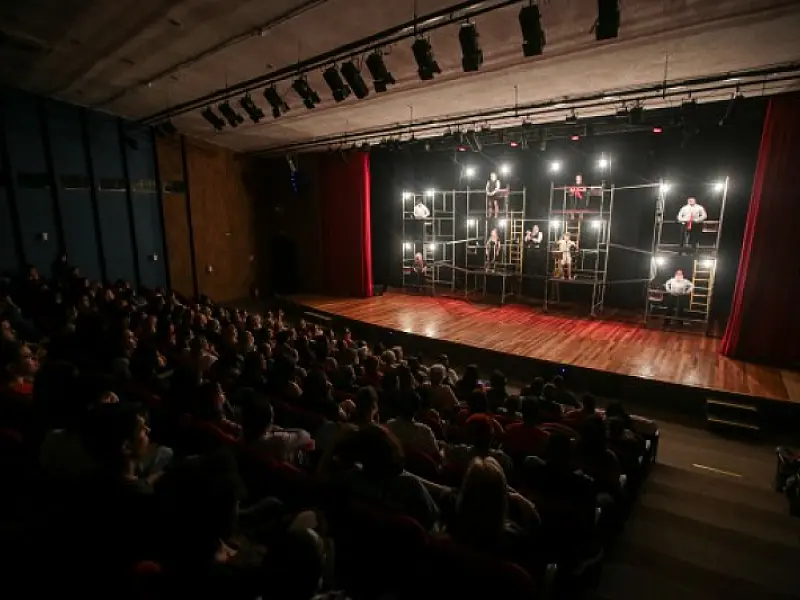 Produção teatral do Núcleo Artístico Palácio das Artes está de volta ao palco