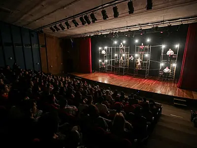 Produção teatral do Núcleo Artístico Palácio das Artes está de volta ao palco