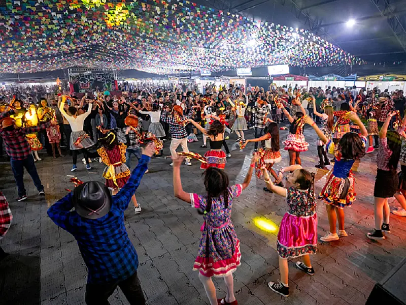 Confira as atrações musicais da Vila Junina 2024 em Praia Grande
