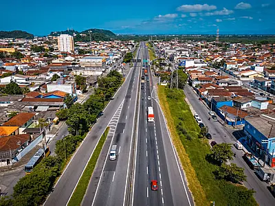 Rodovias Rio-Santos e Padre Manoel da Nóbrega têm previsão de mais de 850 mil veículos