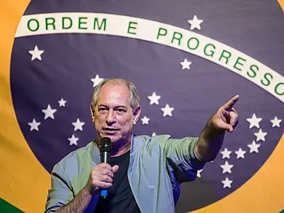 'Não me intimidarão', diz Ciro Gomes em carta manifesto à nação brasileira