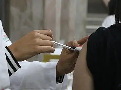 SpikeVax: DF começa a aplicar nova dose contra a covid-19