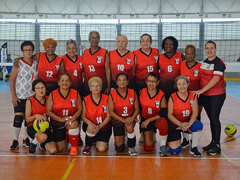 Vôlei Adaptado feminino do Time PG é campeã no JOTISA em duas categorias