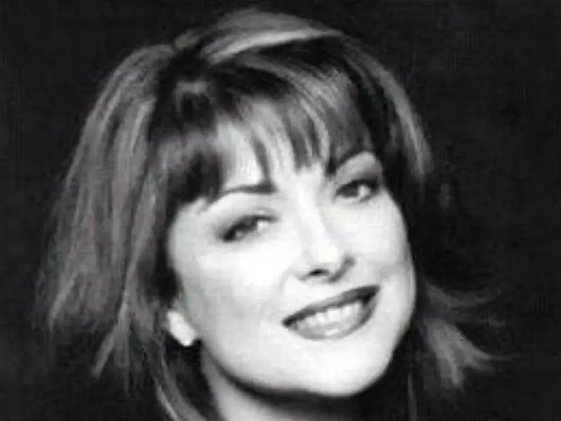 Lisa Loring, a Wandinha original, morre aos 64 nos Estados Unidos