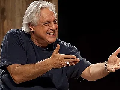 Antonio Fagundes faz sua primeira tatuagem e diz que também será a última