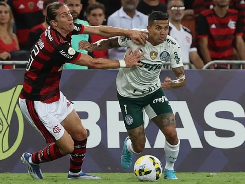 Em reencontro, Flamengo e Palmeiras fazem jogo equilibrado e empatam no Maracanã