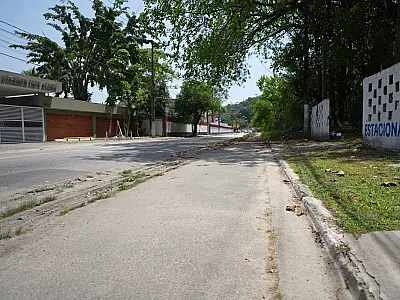 Ciclovia da Avenida Tupiniquins, em São Vicente, será revitalizada em toda sua extensão