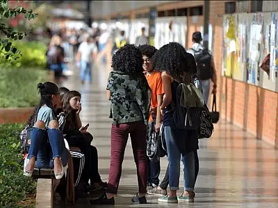 Serviço público devem se espelhar em modelo de cotas raciais de universidades