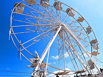 Roda-gigante chega a Itanhaém e promete diversão no Carnaval