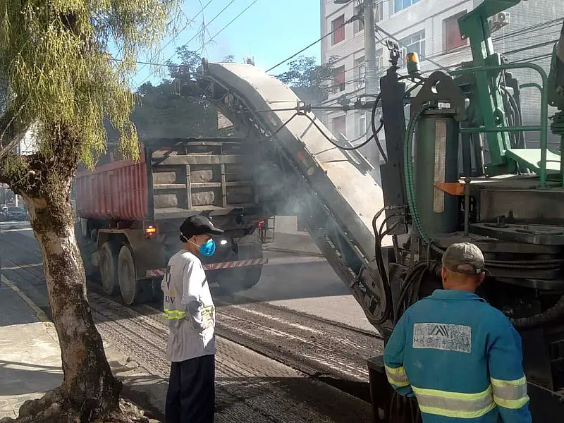 Avenida Epitácio Pessoa é mais uma via beneficiada de programa de pavimentação em Santos