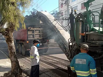 Avenida Epitácio Pessoa é mais uma via beneficiada de programa de pavimentação em Santos