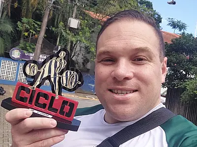 Cubatense conquista 2ª colocação em campeonato de halterofilismo