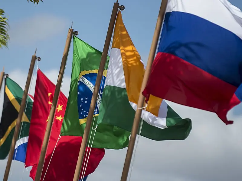 Adesão de novos países e integração econômica estão na agenda do Brics