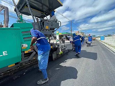 Obras da D. Pedro I avançam com aplicação de 400 toneladas de asfalto