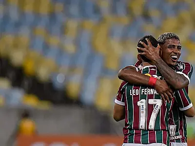 Fluminense bate Cruzeiro com golaço de falta de Leo Fernández