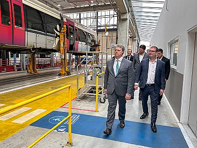 Túnel Santos-Guarujá e transporte sobre trilhos são destaques do Governo de SP na França