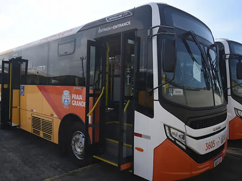 Praia Grande/SP entrega 11 novos ônibus que irão integrar a frota municipal