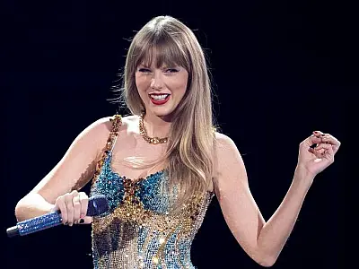 Taylor Swift regrava músicas antigas e domina a lista de mais ouvidas do Spotify