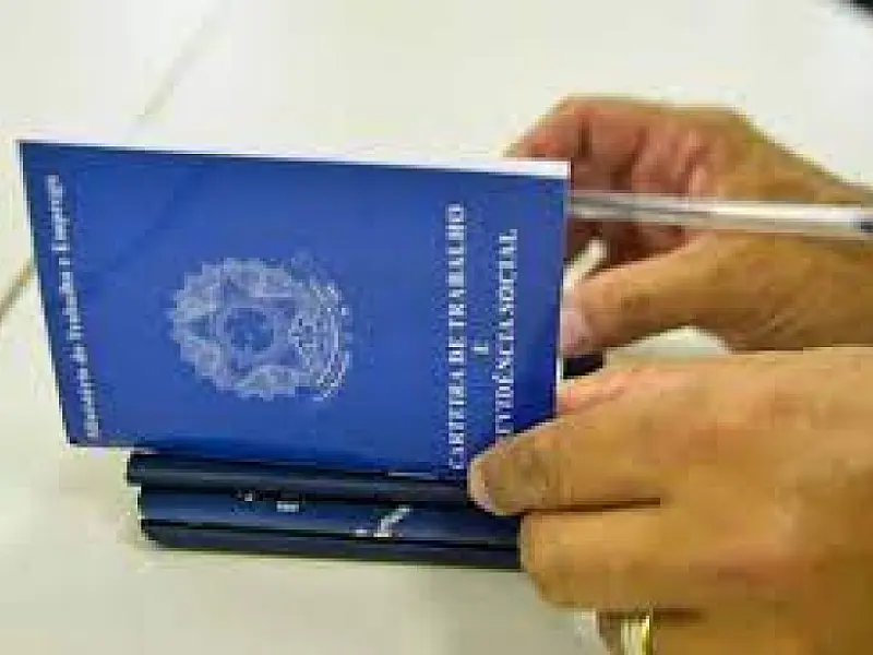 PAT Guarujá oferta 61 vagas de emprego nesta quinta-feira
