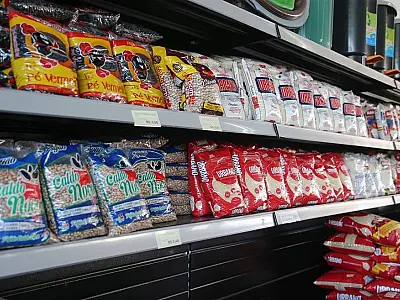 Preço de alimentos deve subir com guerra na Ucrânia, diz Tereza Cristina