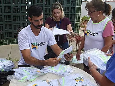 Usuários das Academias da Saúde de Praia Grande/SP ganham uniforme