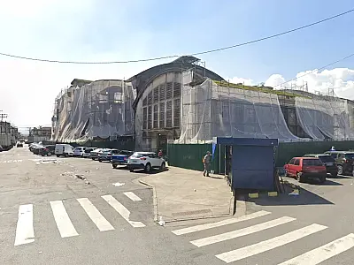 Obras do VLT interditam via na região do Mercado Municipal de Santos