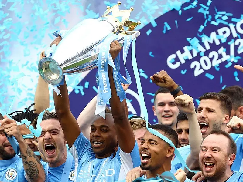 Manchester City derrota Aston Villa e conquista título inglês
